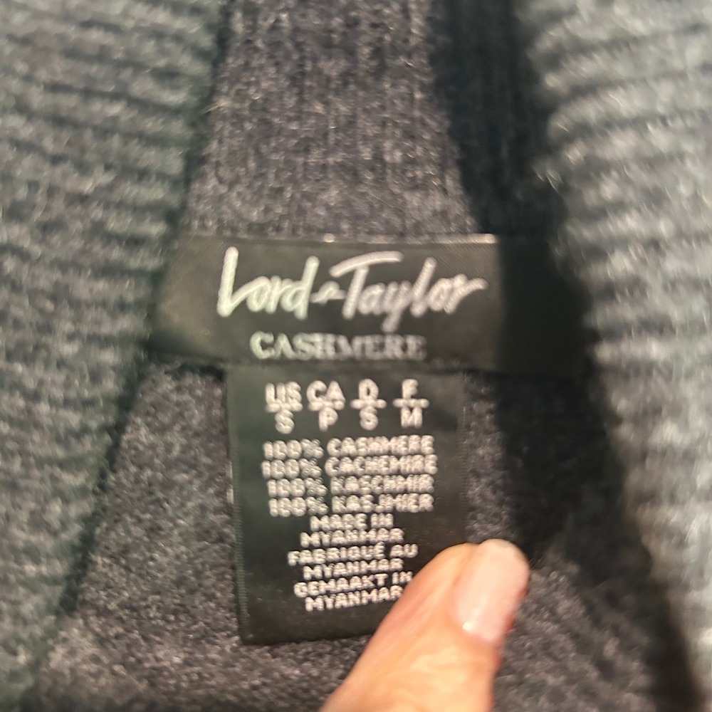 Lord & Taylor Cashmere Turtleneck Sweater Charcoal Gray Heather Womens Small - Picture 4 of 5